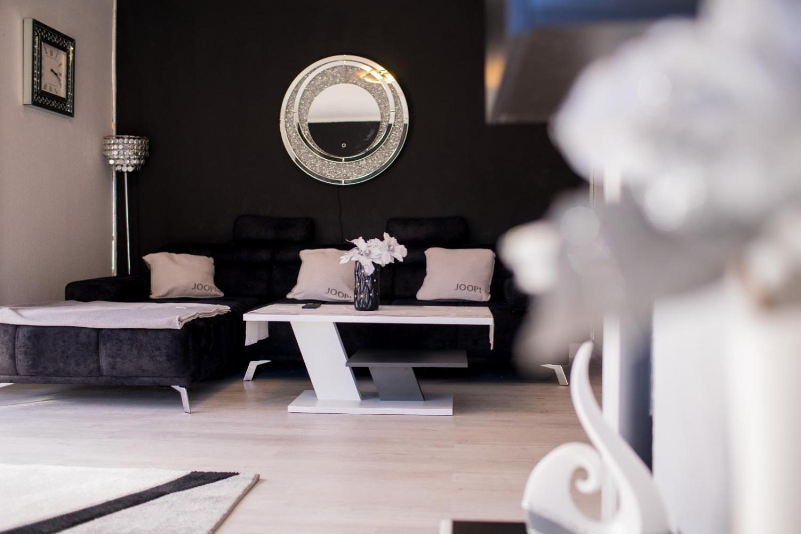 Zum Kaeutzchen 120Qm Ferienhaus 8 Personen 4 Schlafzimmer Nossentiner Huette Buitenkant foto