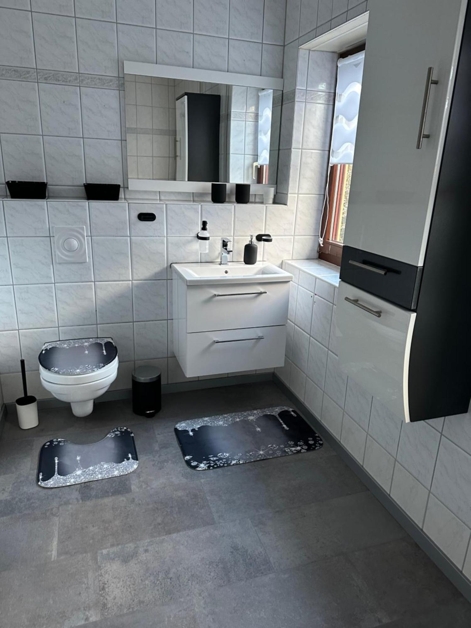 Zum Kaeutzchen 120Qm Ferienhaus 8 Personen 4 Schlafzimmer Nossentiner Huette Buitenkant foto