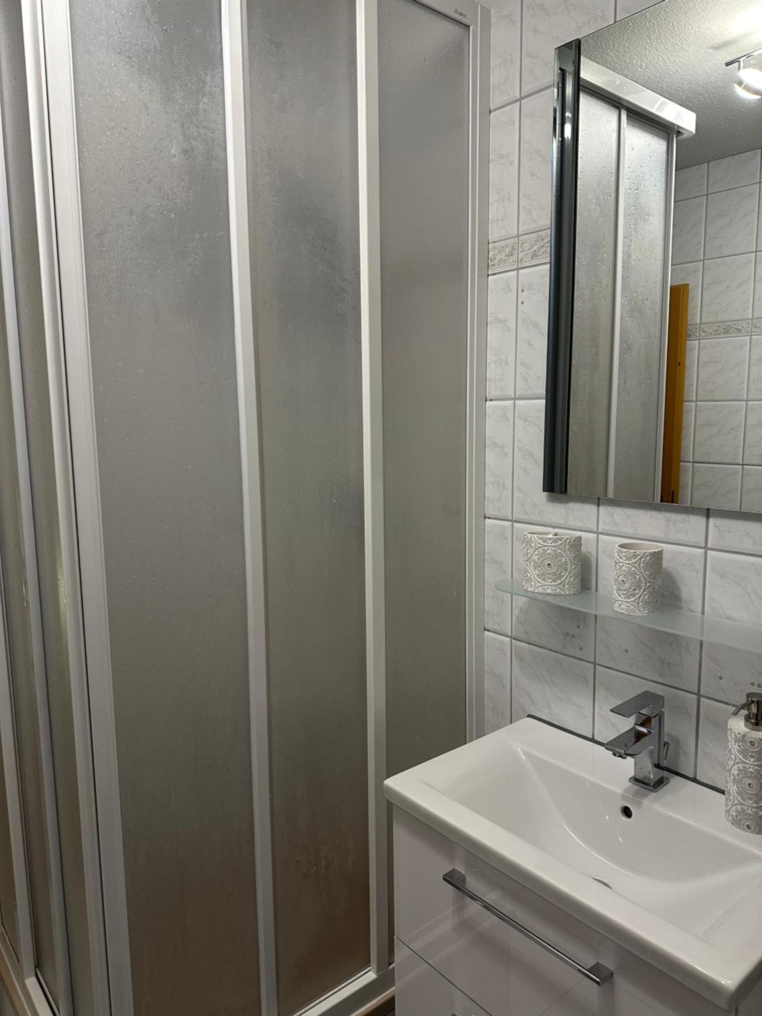 Zum Kaeutzchen 120Qm Ferienhaus 8 Personen 4 Schlafzimmer Nossentiner Huette Buitenkant foto