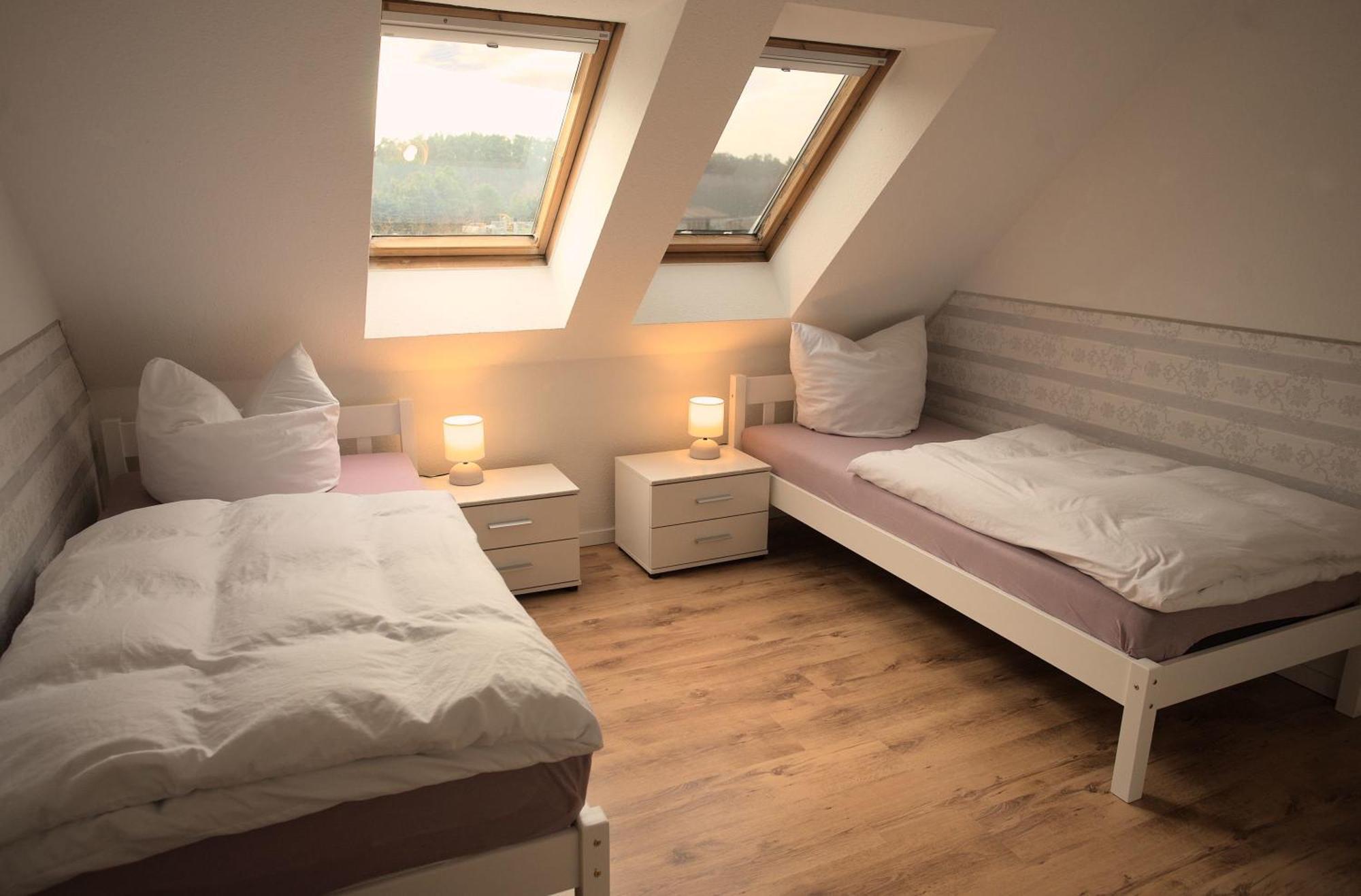 Zum Kaeutzchen 120Qm Ferienhaus 8 Personen 4 Schlafzimmer Nossentiner Huette Buitenkant foto