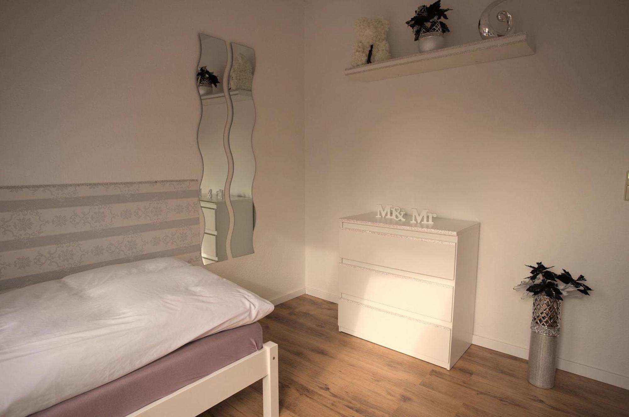 Zum Kaeutzchen 120Qm Ferienhaus 8 Personen 4 Schlafzimmer Nossentiner Huette Buitenkant foto